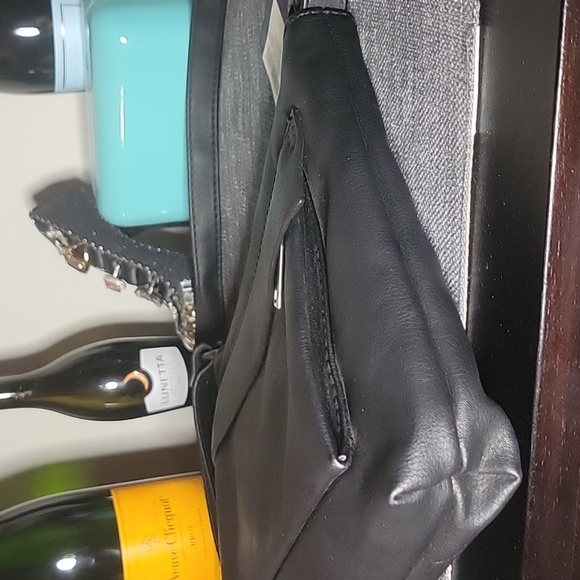 NWT Black  Crossbody - Picture 4 of 11